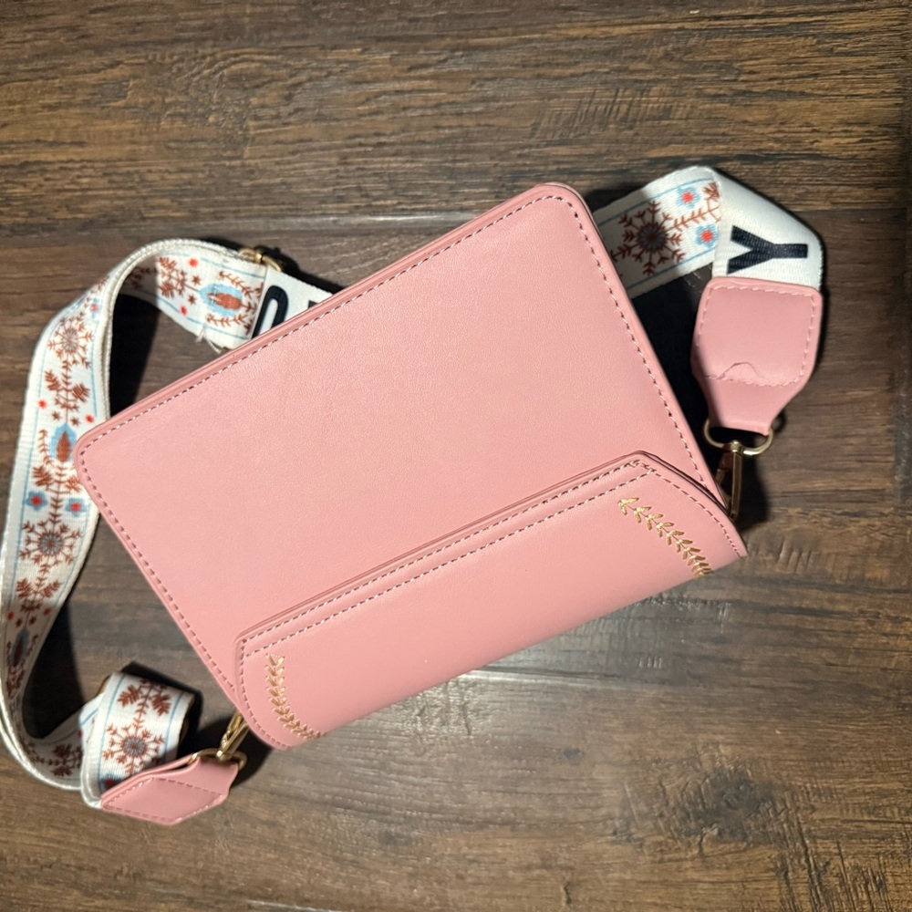 Pink and Cream Boutique Purse - Picture 4 of 5